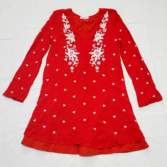 Sugarlips Dresses & Skirts - Sugarlips bell raiser v-neck floral Embroidery size medium red